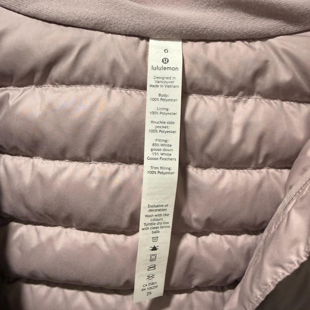 Lululemon Pack It Down Jacket Mauve color Size 6 - Picture 4 of 7